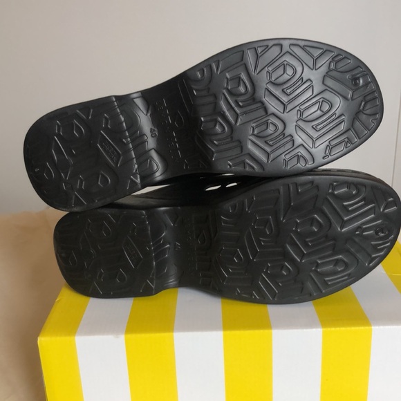 Lemon Jelly Magnolia Mules 🍋 - Picture 9 of 12